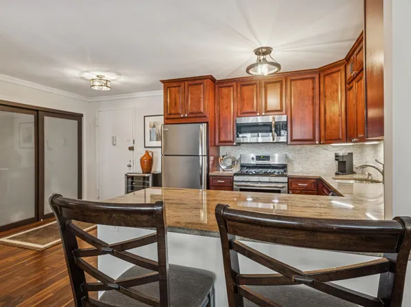 18-15 215th Street image 10 of 38