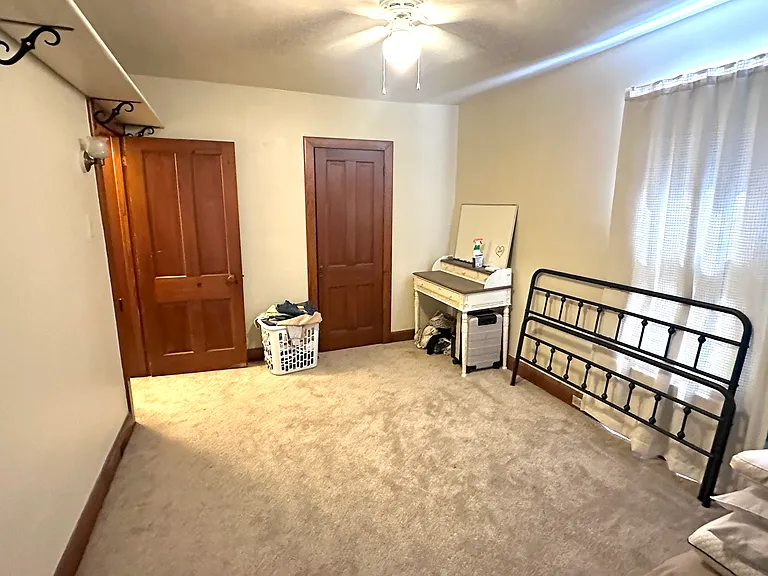 204 W Carpenter Ave — Photo 10