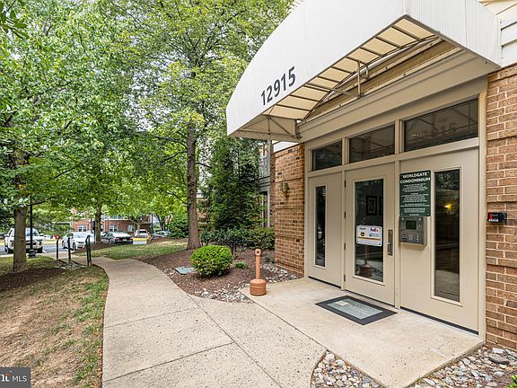 4th image of 12915 Alton Sq #112