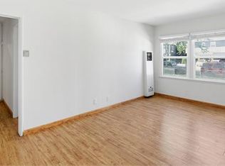 20610 Hartland St #C, Winnetka, CA 91306
