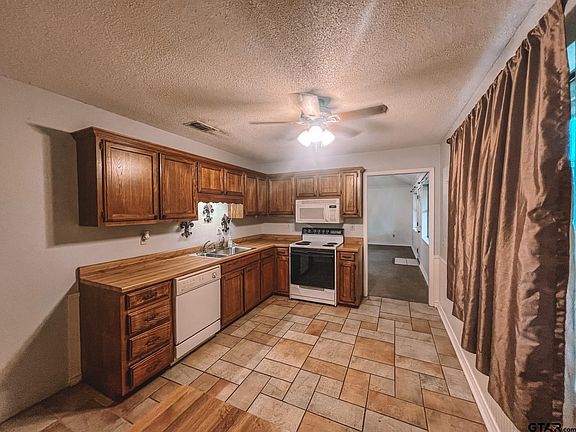 4th image of 407 County Road 2130