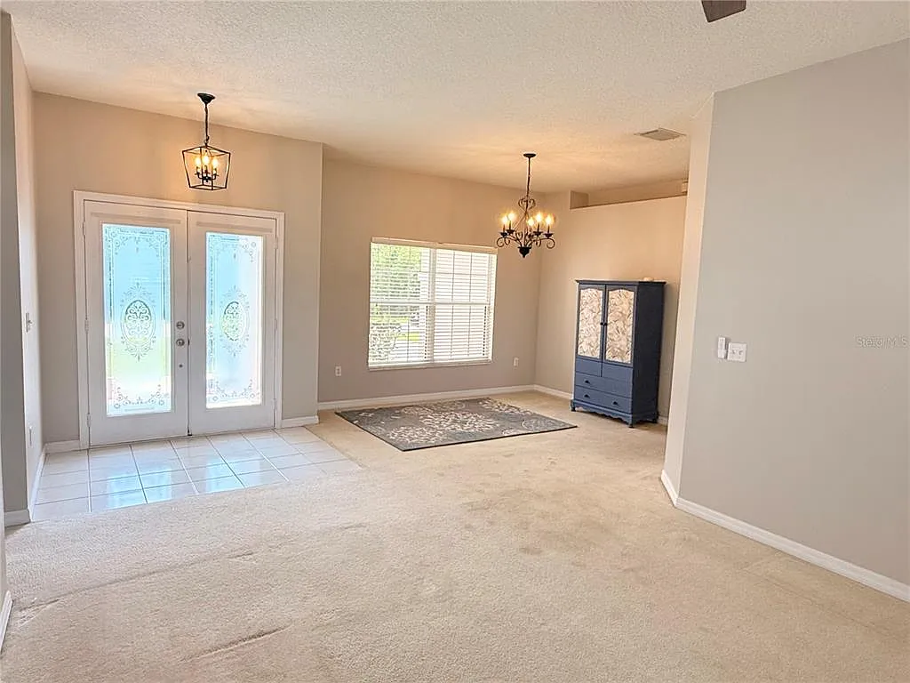 3 bed, 2.0 bath, 1846 sqft, $2,000 — Photo 3
