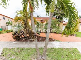 5851 SW 163rd Pl, Miami, FL 33193