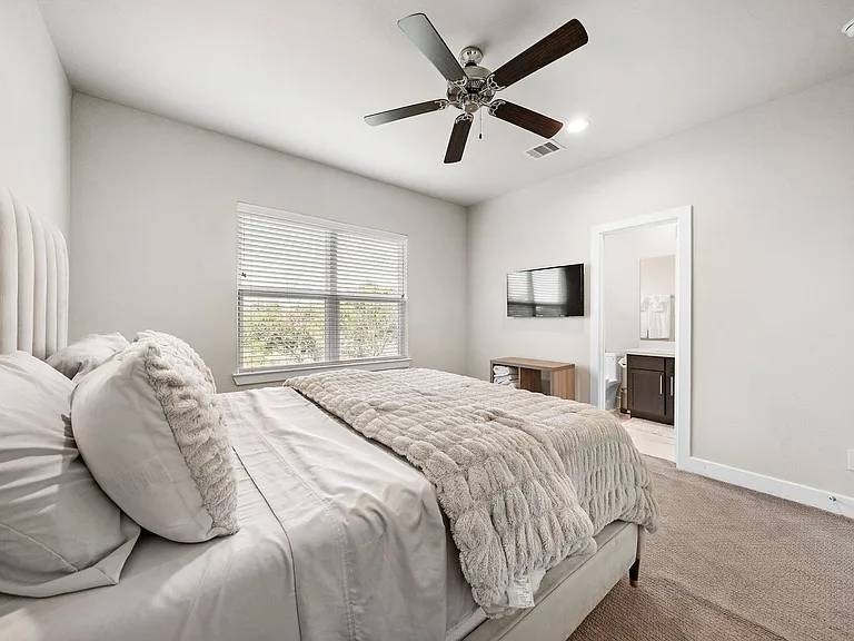 4508 Trevor Park Ln — Photo 30