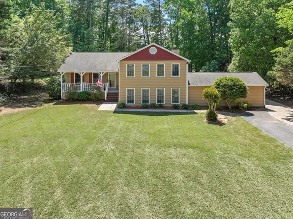 210 Heritage Farm Ln, Fayetteville, GA 30215