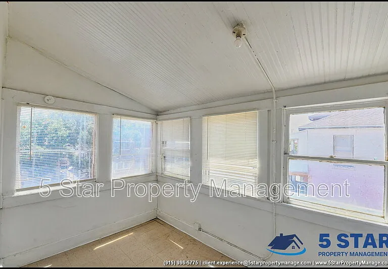 1030 Wyoming Ave #6 — Photo 16