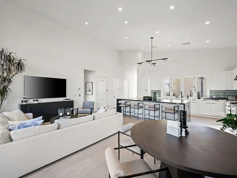 422 Fountain Dr — Photo 19