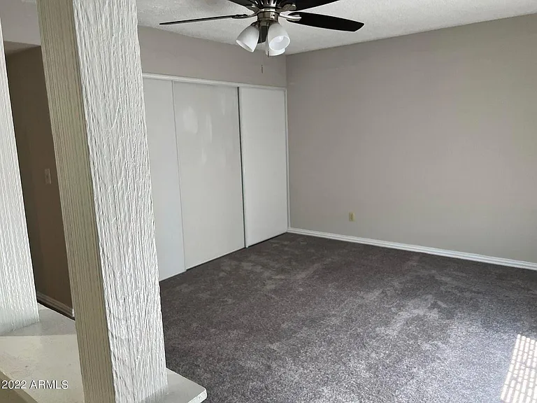 7827 W College Dr — Photo 8