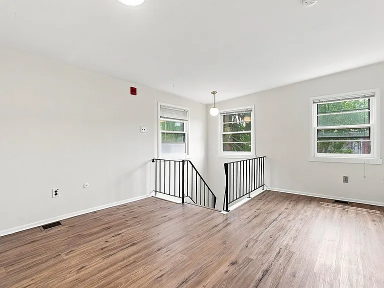 2036 Mount Vernon St #2RR — Photo 7