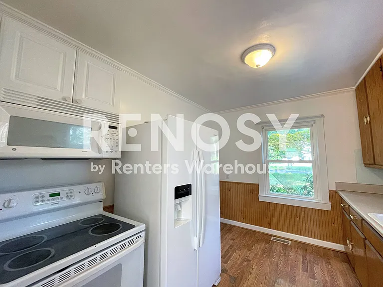 8336 Chesapeake Blvd — Photo 10