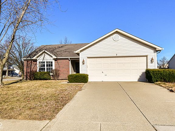 2nd image of 883 Hollowood Ln