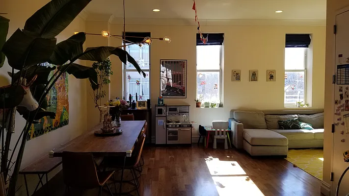 Rented by Owner | media 22