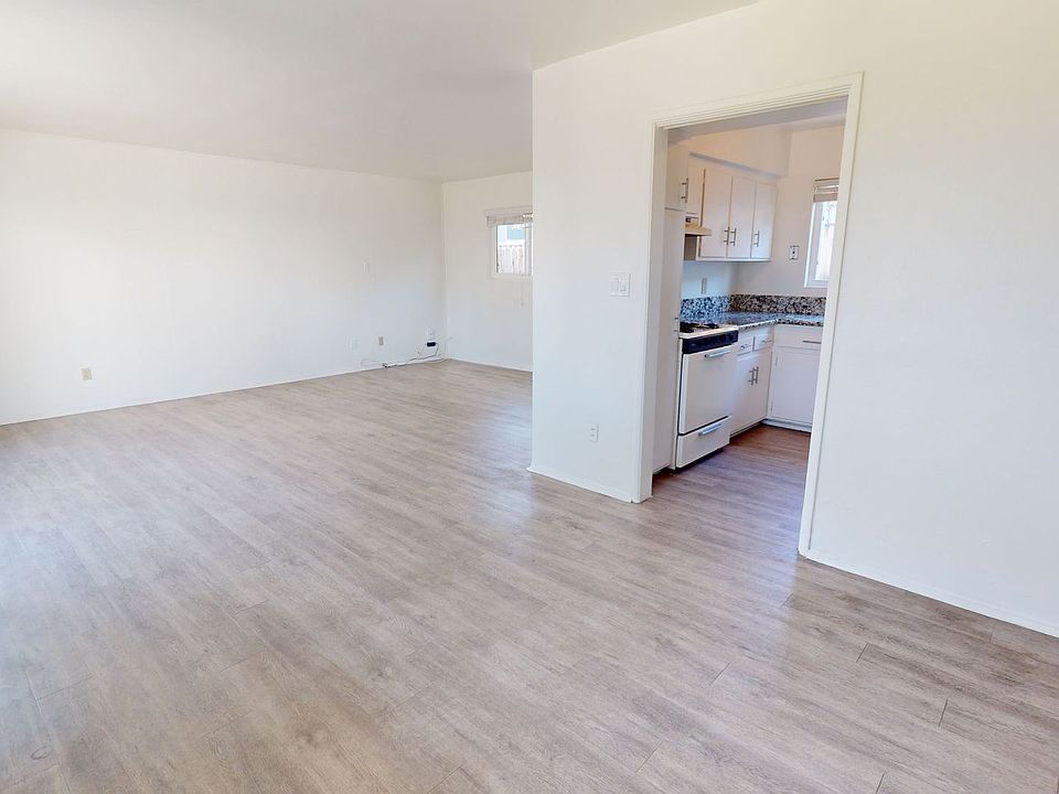 1st image of 338-342 C Ave #340-C