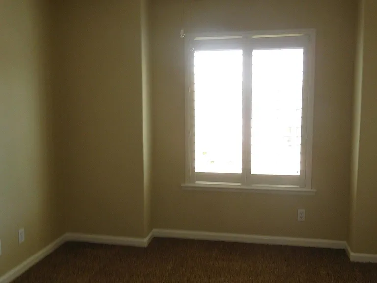 5809 W Menlo Ave — Photo 25