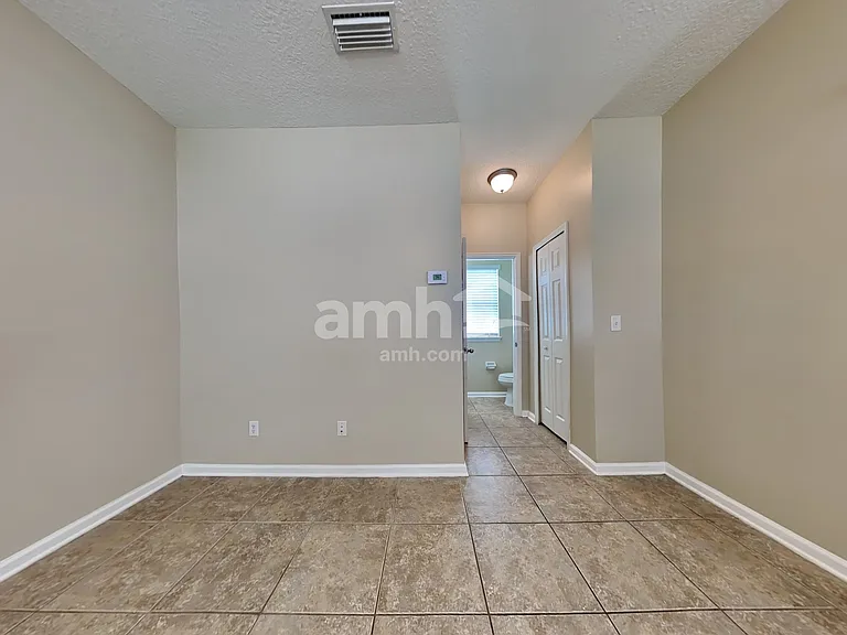 304 Blossom Way — Photo 5