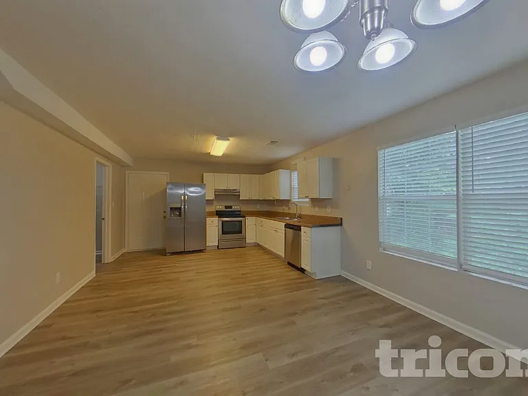 7538 Fielder Rd — Photo 5