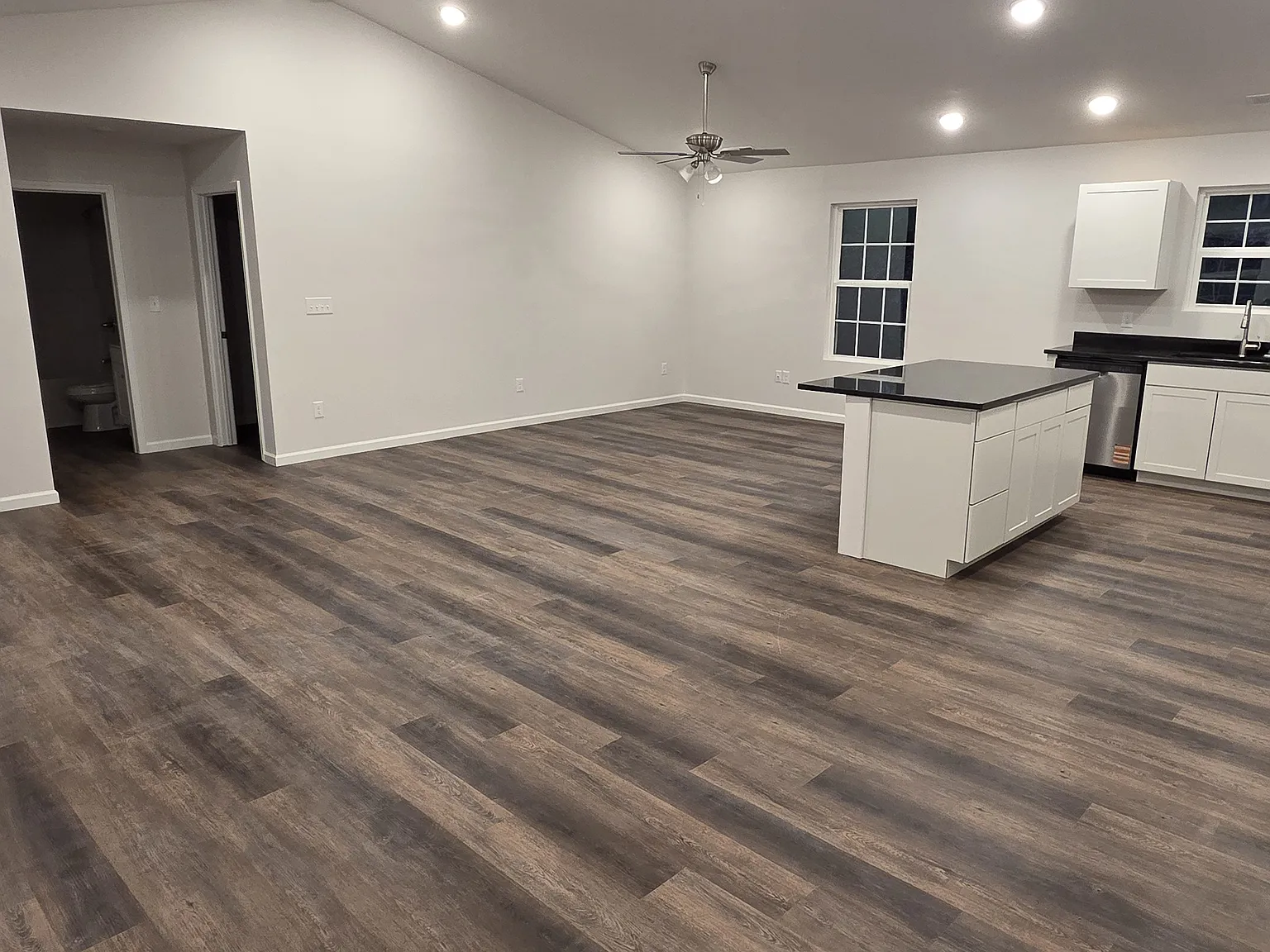 3 bed, 1501 sqft, $2,500 — Photo 2