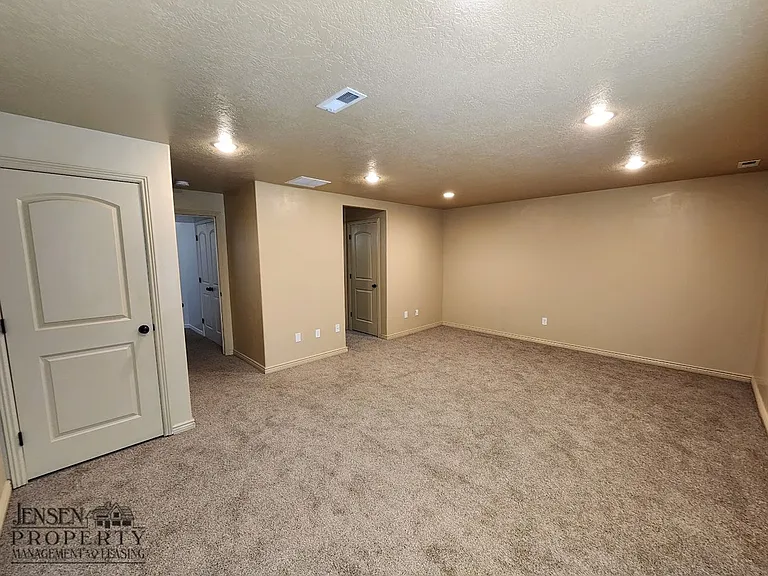 1000 E Bluff View Dr #94 — Photo 12