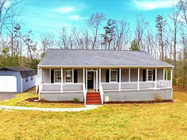 536 Pine Harbour Dr, Mineral, VA 23117
