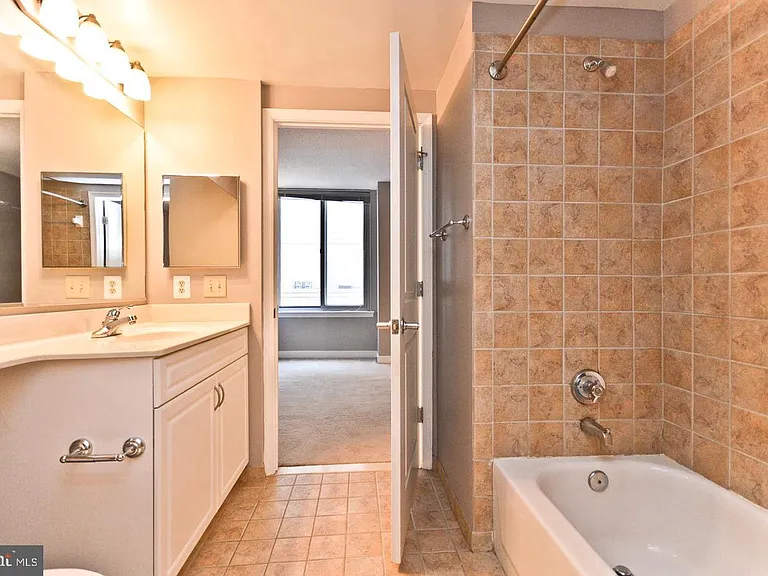 555 Massachusetts Ave NW #313 — Photo 26