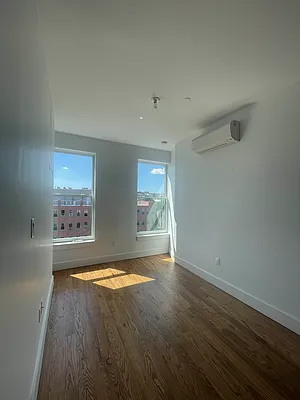 Rented by Cityside Rentals Corp | media 4