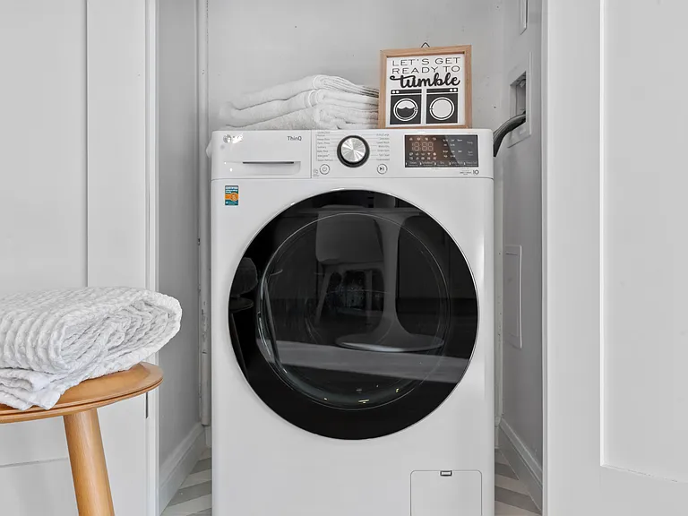 1 Lenox Rd #4B — Photo 6
