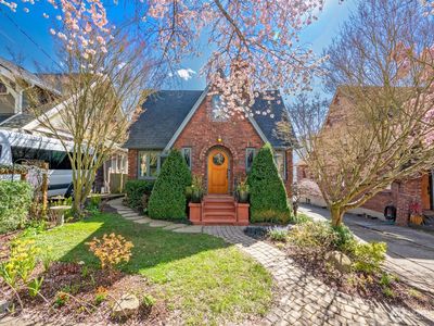 1315 NE 70th Street, Seattle, WA, 98115