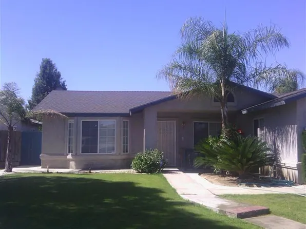 322 Camino Real Dr, Delano, CA 93215