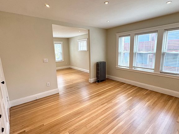 5th image of 29 Beecher St APT 3