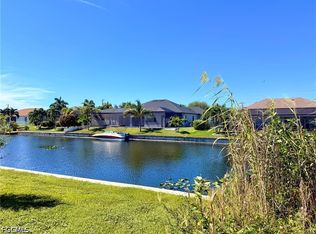 1330 SW Santa Barbara Pl, Cape Coral, FL 33991