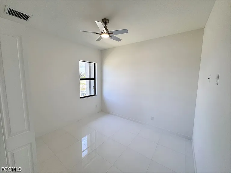 3032 NW 41st Ave — Photo 17