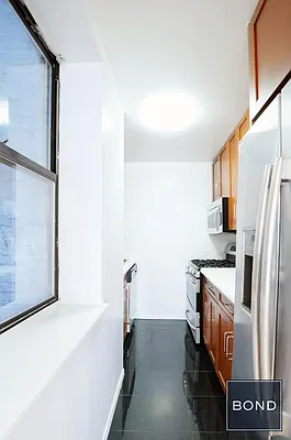 Rented by Bond New York | media 16