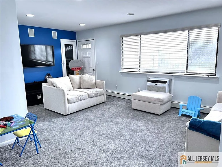 532 Cricket Ln #532 — Photo 4