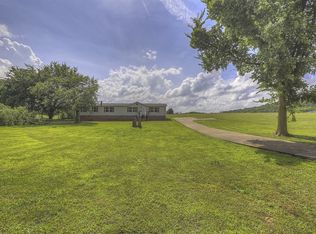 1832 Dickens Hill Rd, Bradyville, TN 37026