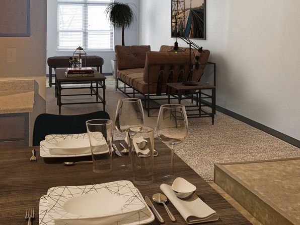 211 1st Ave SE #28891