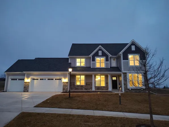 W125N11110 Strawgrass LANE #Lt35, Germantown, WI 53022