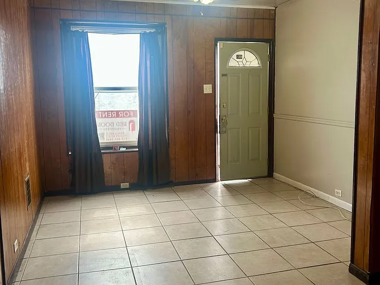 605 Eisenbrown St — Photo 35