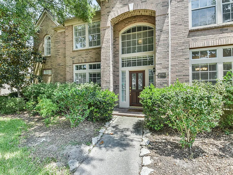 18802 Half Volley Cir — Photo 44