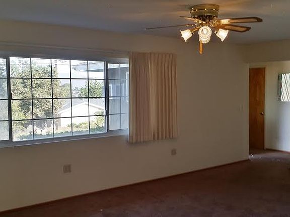 4th image of 651 Woodland Dr