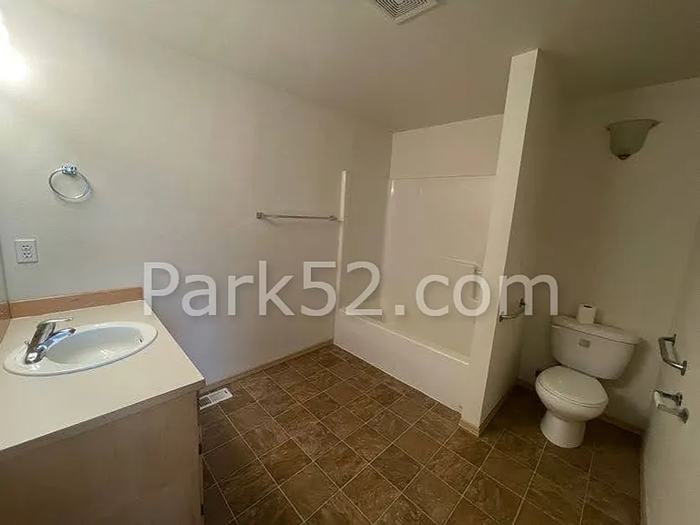 1425 82nd Street Ct E — Photo 13