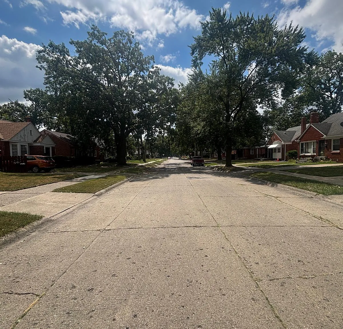 3 bed, 901 sqft, $1,450 — Photo 3