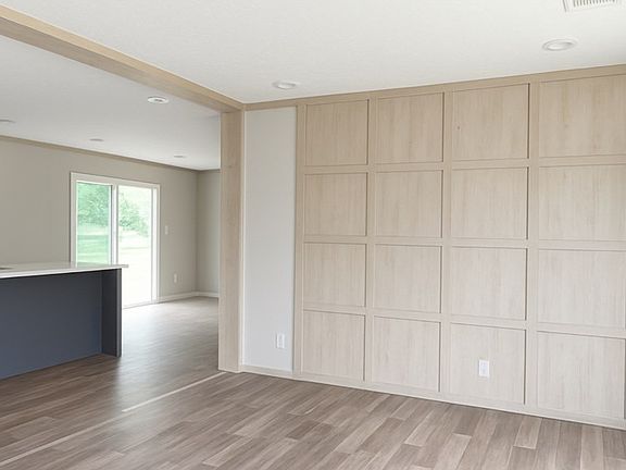 4th image of 522 Burton Creekside Rd