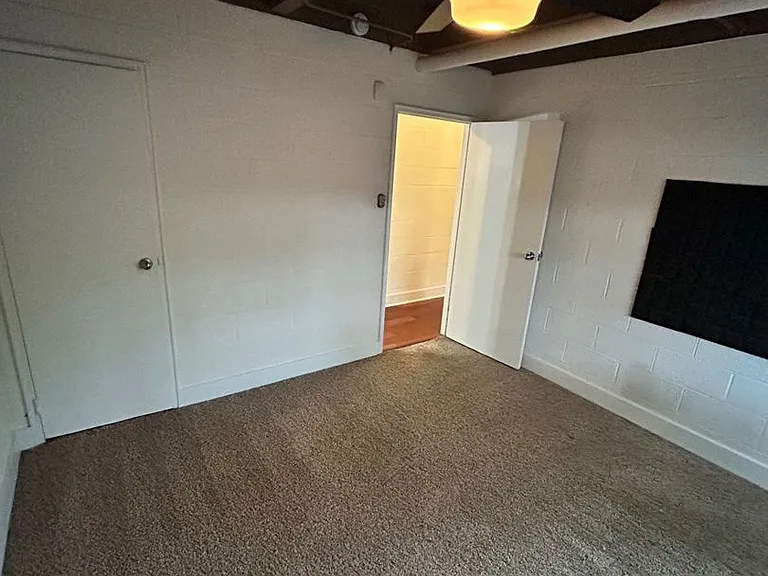 505 Cherry St SE #100 — Photo 15