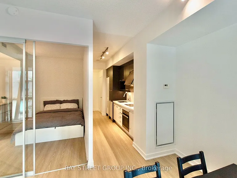199 Richmond St W #203 — Photo 13