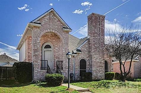 1st image of 1721 Creekbend Dr