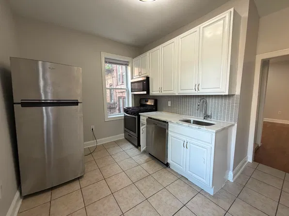 400 52nd St #21E, West New York, NJ 07093