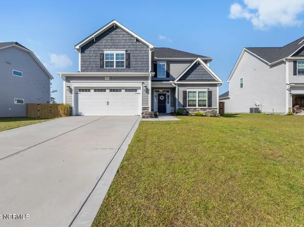 402 Anchor Hitch Court, Sneads Ferry, NC 28460