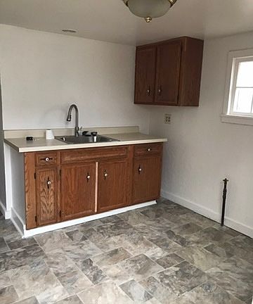 4th image of 928 Anna Ave