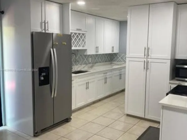 225 N Ware Dr, West Palm Beach, FL 33409