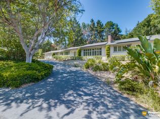 25905 Estacada Dr, Los Altos Hills, CA 94022